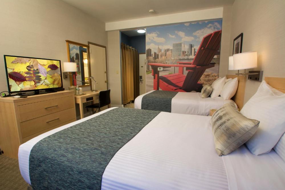 Deluxe Double Room with 2 Double Beds interior